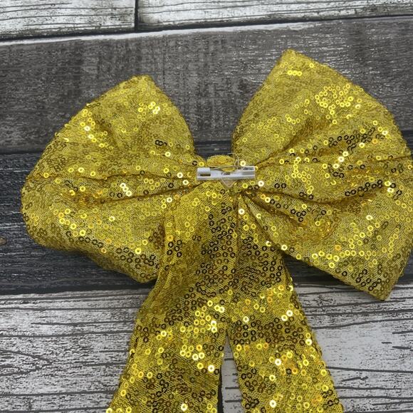 White Flower Girl Sees With Gold Ribbon And Bow Large {54} - Picture 14 of 15